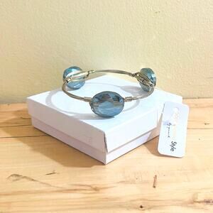 Youmi K Bracelet Bangle Wire Glass Stone Blue Artisan Style Gold Tone Oval